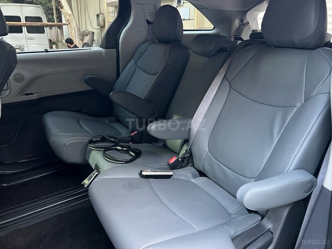 Toyota Sienna 2022, 44,000 km - 2.5 l - Bakı