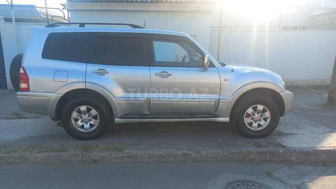Mitsubishi Pajero 2003, 320,000 km - 3.0 l - Xaçmaz