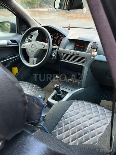 Opel Astra 2006, 205,000 km - 1.6 l - Bakı