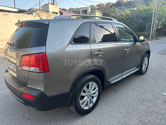 Kia Sorento 2011, 242,000 km - 2.0 l - Bakı
