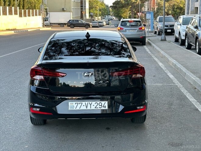 Hyundai Elantra 2019, 86,000 km - 2.0 l - Bakı