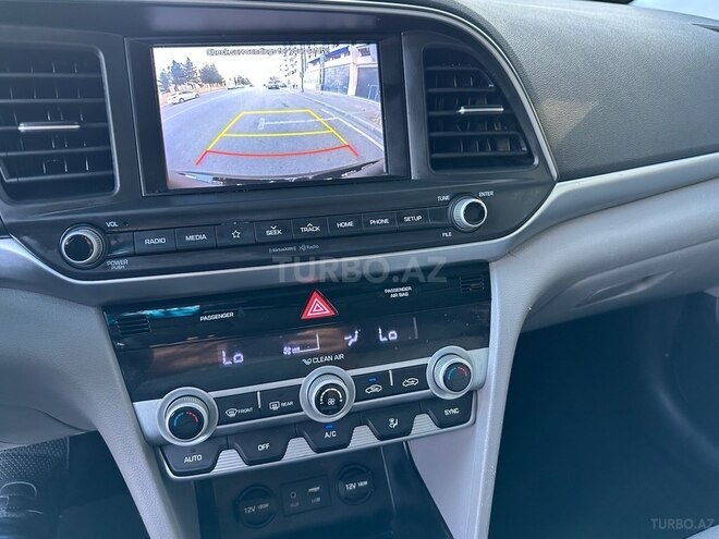 Hyundai Elantra 2019, 86,000 km - 2.0 l - Bakı