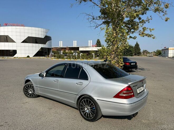Mercedes C 240 2000, 451,000 km - 2.6 l - Yevlax
