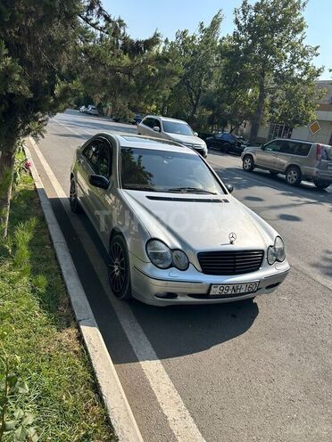 Mercedes C 240 2000, 451,000 km - 2.6 l - Yevlax