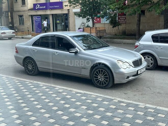 Mercedes C 240 2000, 451,000 km - 2.6 l - Yevlax