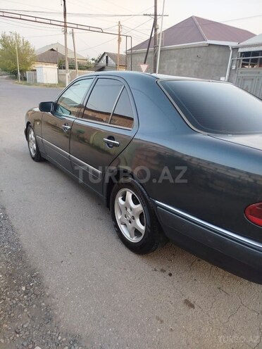Mercedes E 200 d 1998, 345,127 km - 2.0 л - Qazax