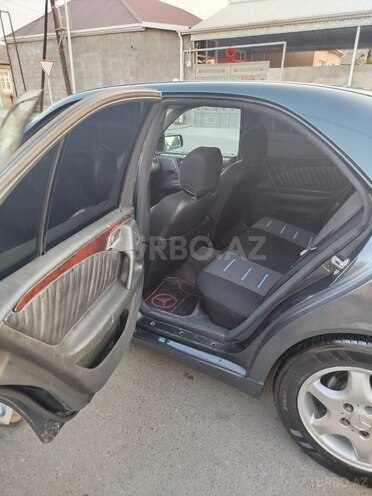 Mercedes E 200 d 1998, 345,127 km - 2.0 л - Qazax