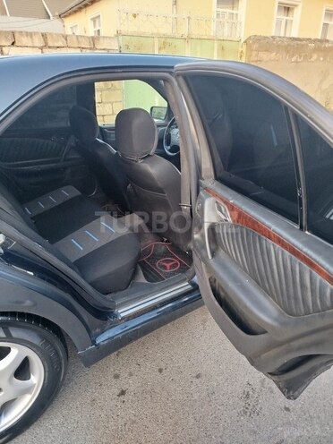 Mercedes E 200 d 1998, 345,127 km - 2.0 л - Qazax