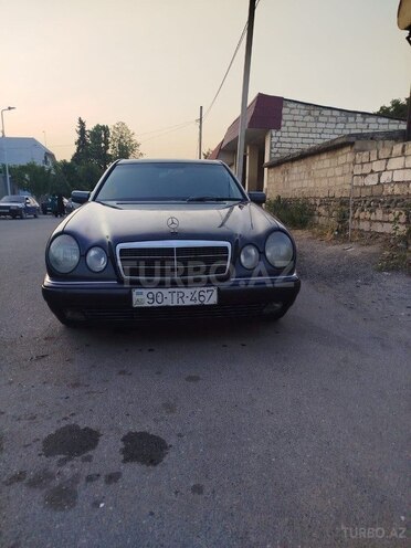 Mercedes E 200 d 1998, 345,127 km - 2.0 л - Qazax