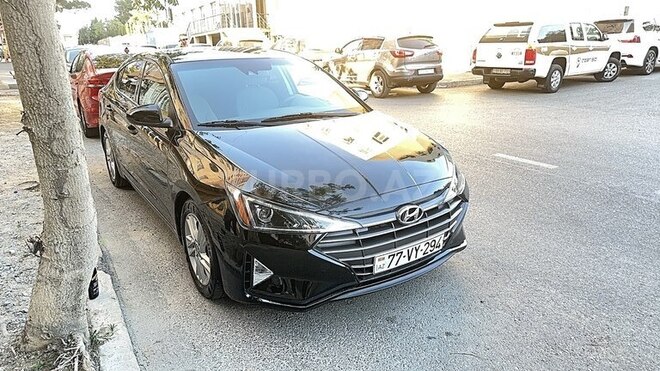 Hyundai Elantra 2019, 86,000 km - 2.0 l - Bakı