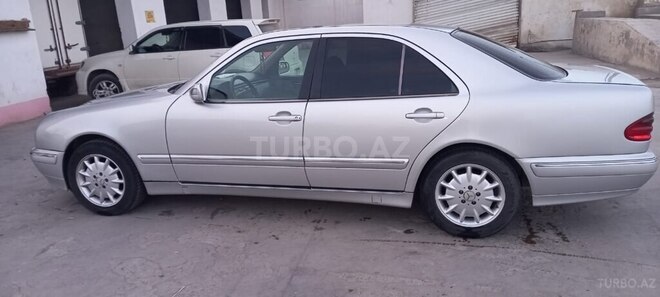Mercedes E 220 d 2001, 442,000 km - 2.2 l - İmişli