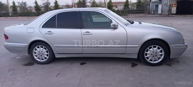 Mercedes E 220 d 2001, 442,000 km - 2.2 l - İmişli