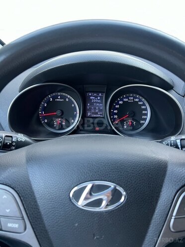 Hyundai Santa Fe 2013, 236,000 km - 2.4 l - Bakı