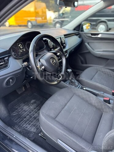 Skoda Rapid 2020, 199,000 km - 1.6 l - Bakı
