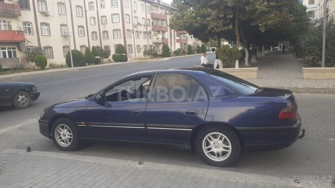 Opel Omega 1998, 356,000 km - 2.0 l - Masallı