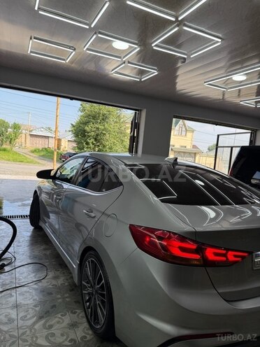 Hyundai Elantra 2018, 133,576 km - 1.6 l - Qəbələ