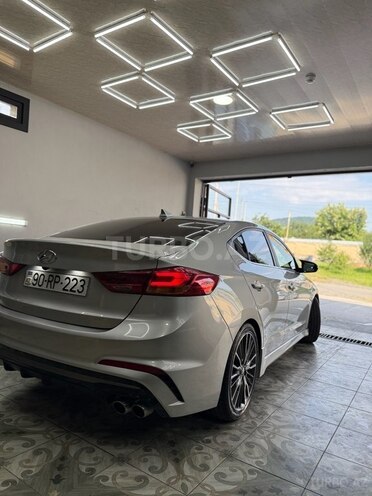 Hyundai Elantra 2018, 133,576 km - 1.6 l - Qəbələ