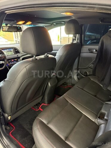 Hyundai Elantra 2018, 133,576 km - 1.6 l - Qəbələ