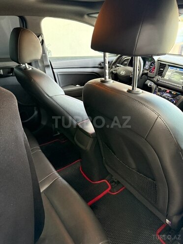 Hyundai Elantra 2018, 133,576 km - 1.6 l - Qəbələ