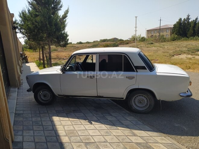 LADA (VAZ) 21011 1978, 200,000 km - 1.3 л - Bakı