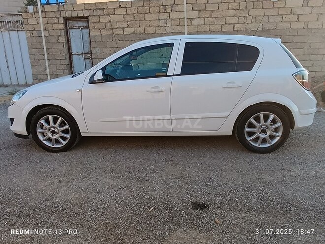 Opel Astra 2009, 244,000 km - 1.4 l - Bakı