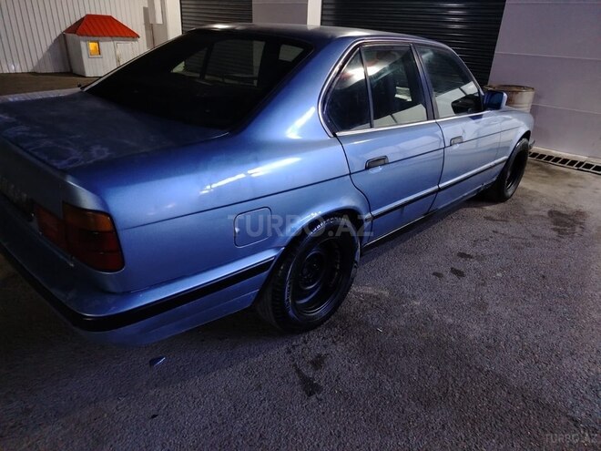 BMW 520 1992, 301,000 km - 2.0 l - Bakı