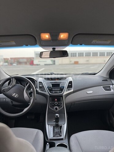 Hyundai Elantra 2015, 234,964 km - 1.8 l - Gəncə