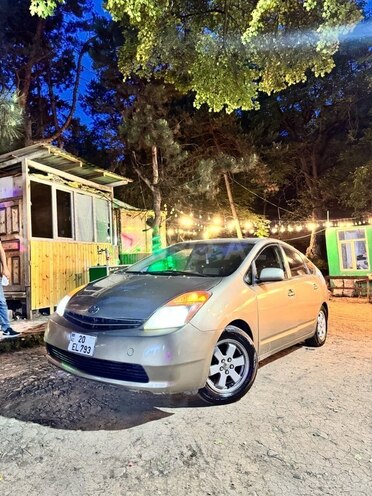 Toyota Prius 2005, 321,869 km - 1.5 l - Gəncə