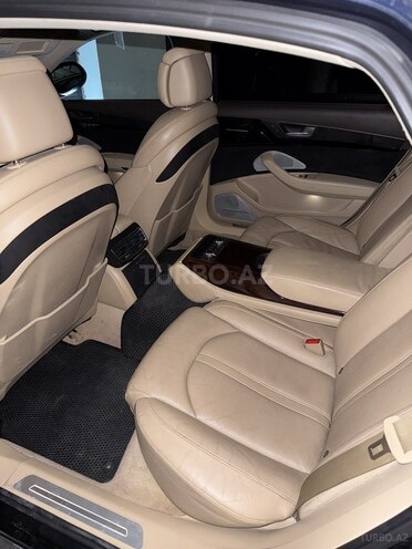 Audi A8 2013, 242,000 km - 3.0 l - Bakı