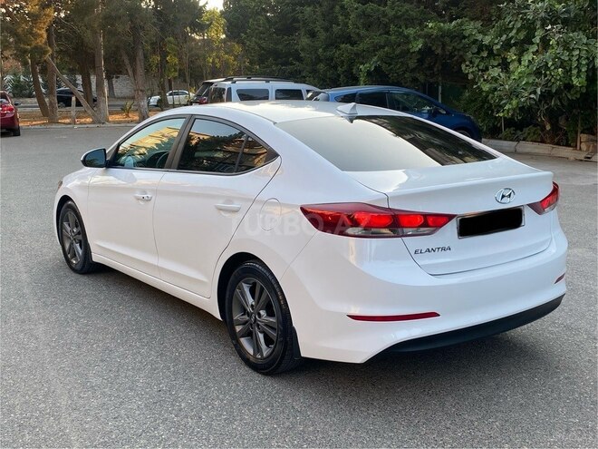 Hyundai Elantra 2016, 98,327 km - 2.0 l - Bakı