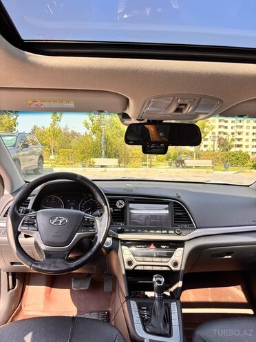 Hyundai Avante 2017, 138,000 km - 1.6 л - Bakı