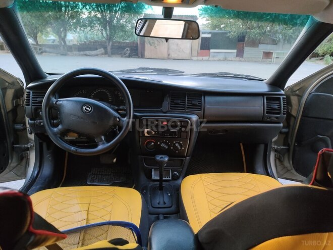 Opel Vectra 1996, 326,000 km - 2.0 l - Bakı