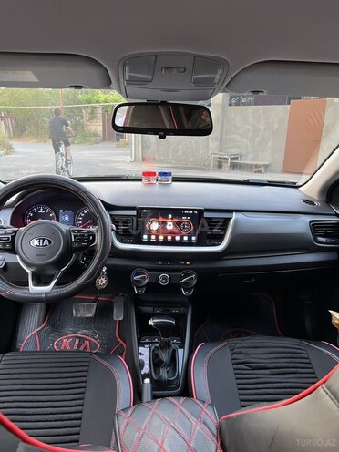 Kia Stonic 2018, 70,000 km - 1.4 l - Bakı