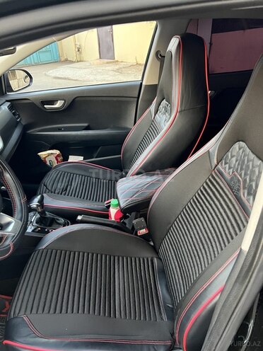 Kia Stonic 2018, 70,000 km - 1.4 l - Bakı