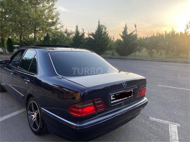 Mercedes E 320 1997, 454,542 km - 3.2 l - Şamaxı
