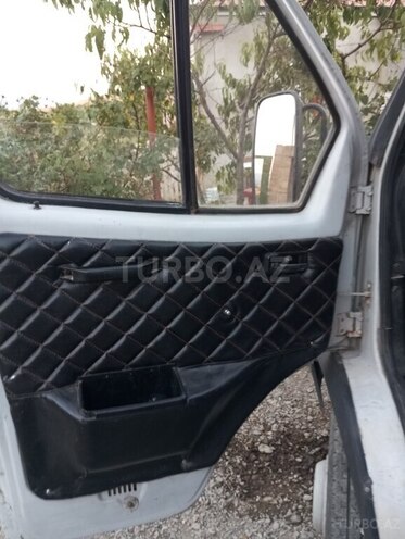 GAZ 33027 2000, 285,000 km - 2.5 l - Quba