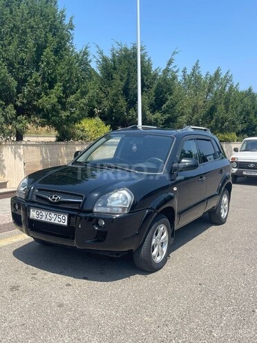 Hyundai Tucson 2009, 265,000 km - 2.0 л - Qusar