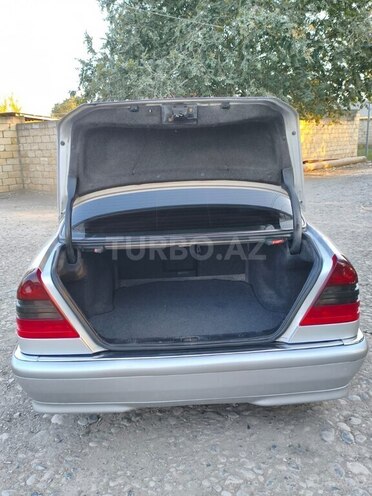 Mercedes C 200 2000, 350,000 km - 2.0 l - Salyan