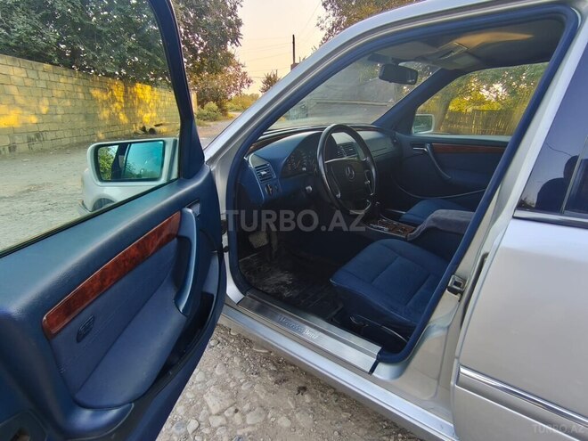 Mercedes C 200 2000, 350,000 km - 2.0 l - Salyan