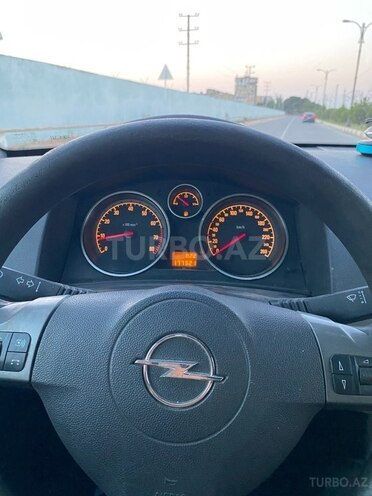 Opel Astra 2005, 310,000 km - 1.4 l - Bakı