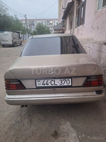 Mercedes E 250 1993, 276,807 km - 2.5 l - Lənkəran
