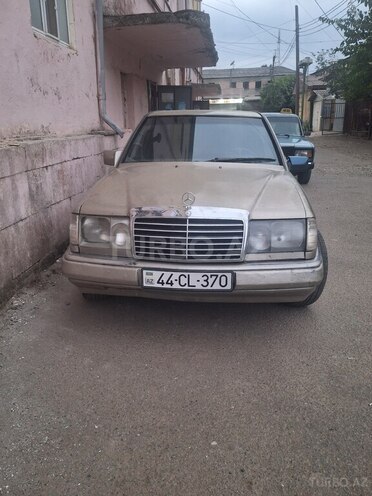 Mercedes E 250 1993, 276,807 km - 2.5 l - Lənkəran