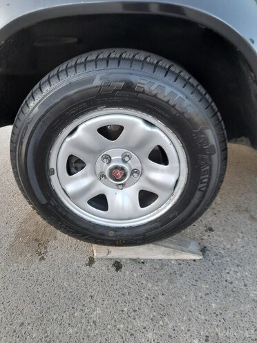 GAZ 31105 2005, 289,000 km - 2.4 l - Bakı