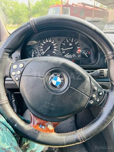BMW 528 1999, 143,520 km - 2.8 l - Beyləqan