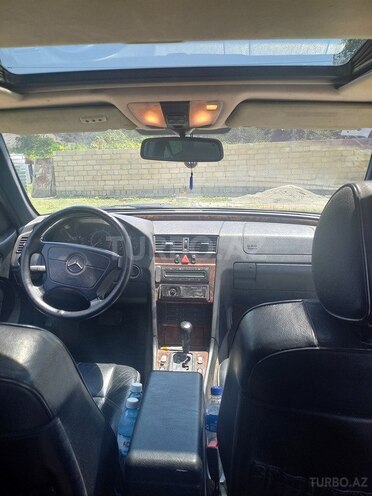 Mercedes C 230 1997, 325,000 km - 2.3 l - Qəbələ