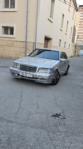 Mercedes C 180 1999, 588,295 km - 1.8 l - Bakı