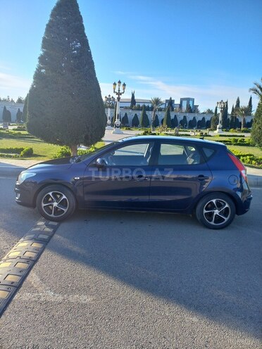 Hyundai i30 2007, 272,000 km - 1.4 л - Gəncə