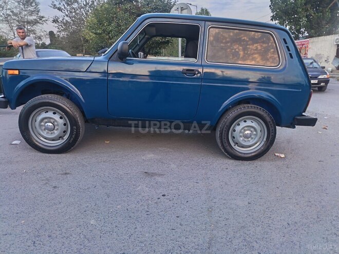 LADA (VAZ) Niva-8