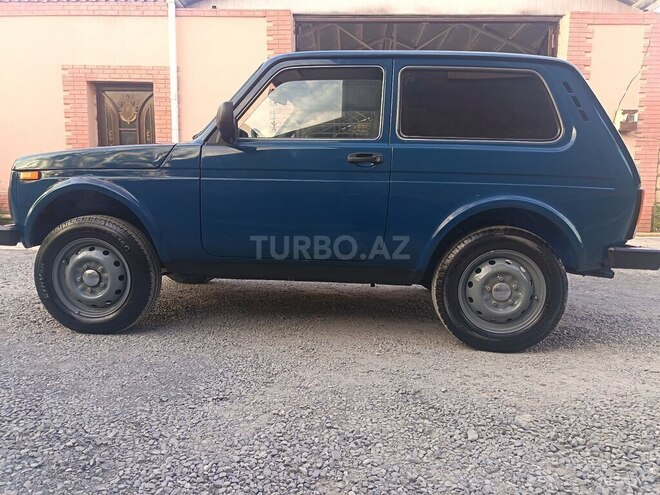 LADA (VAZ) Niva-18