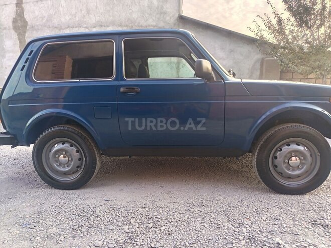 LADA (VAZ) Niva-17